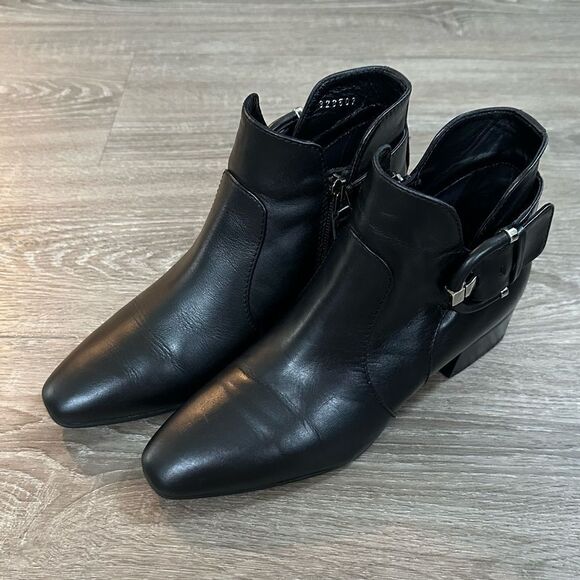 Aquatalia Black Leather Buckle Ankle Boot Size 7 - Picture 4 of 8